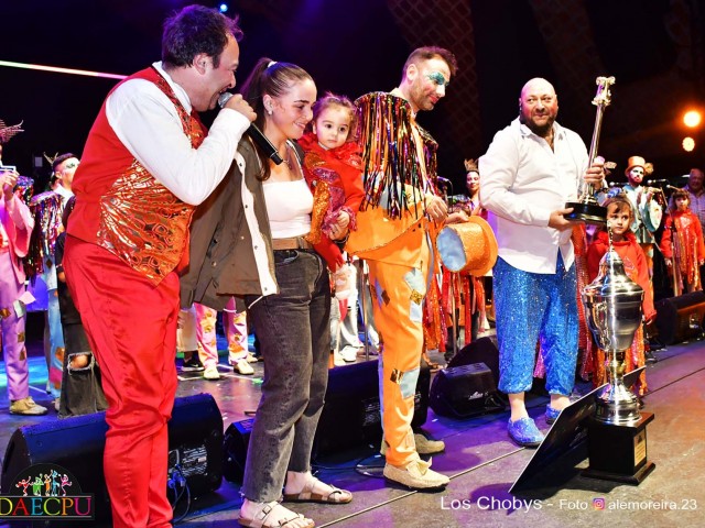 TEATRO-ENTREGA DE PREMIOS-02-1206